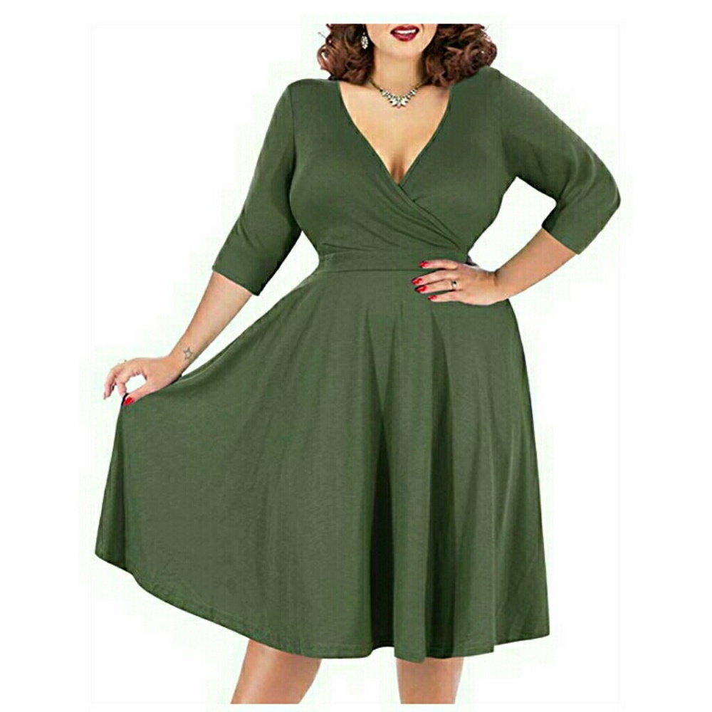Plus size flowy pinup style dress